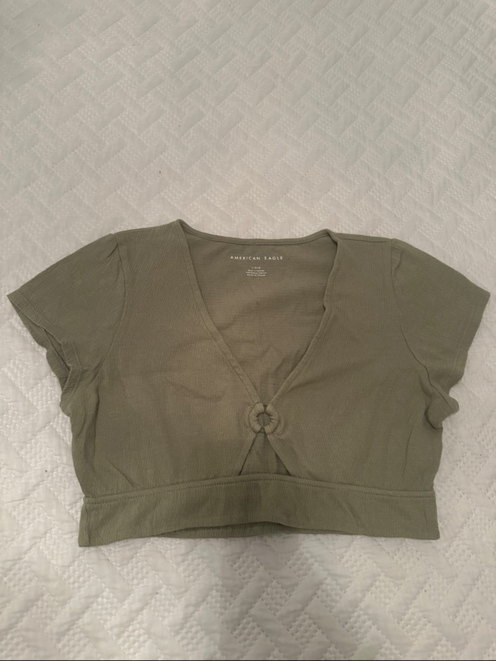American Eagle Outfitters Sage O ring Ribbed Textured Crop Top